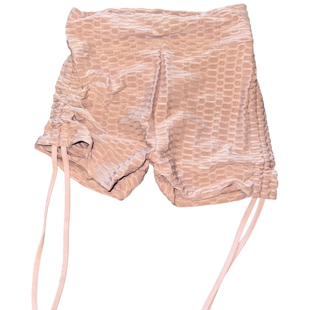 🌸 Scrunch-Back Workout Shorts – Mocha Color